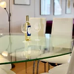 Chayka Chic Appartement *