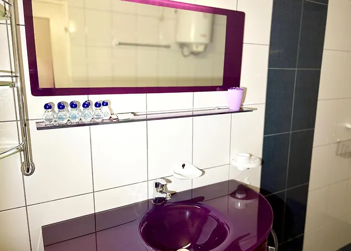 Chayka Chic * וארנה