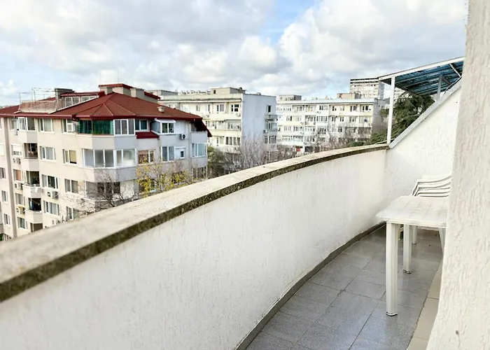 Chayka Chic * וארנה